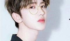 洪知秀贴吧爆料最新消息,揭秘背后惊人真相